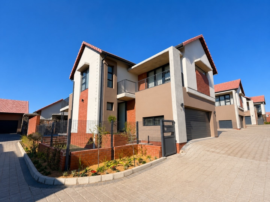 To Let 3 Bedroom Property for Rent in Wild Olive Estate Free State